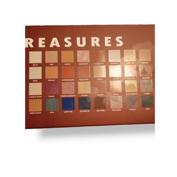 S.he Treasures 32 Colorful Eyeshadow Palette For The Fashionista - Picture 5 of 5